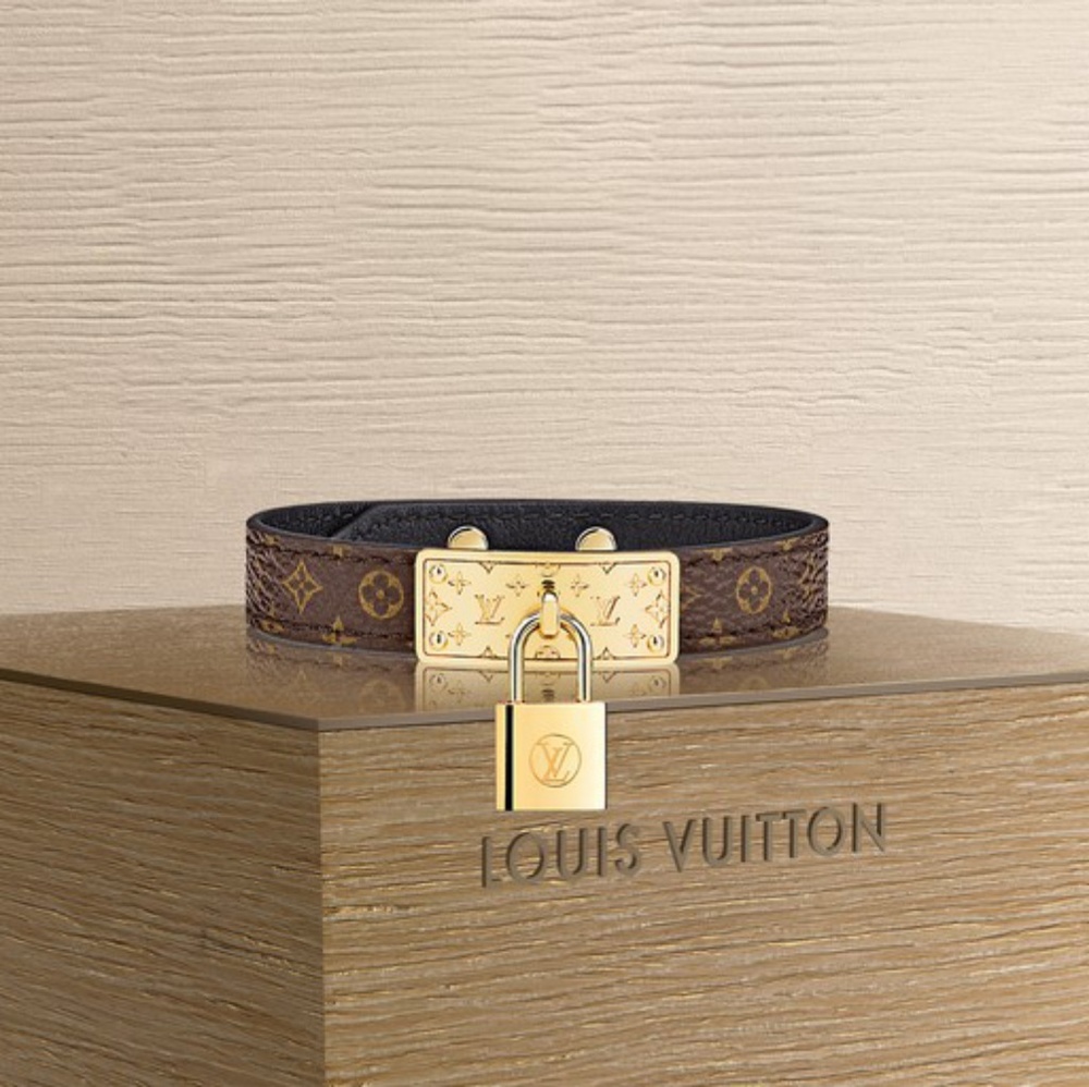 Auth. Louis Vuitton lock me leather mono bracelet